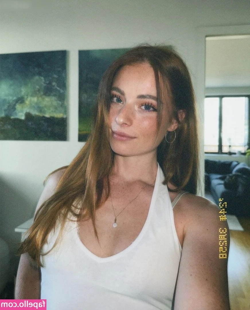Anica Zimmermann [ anica-zimmermann ] - Cute as a plum
