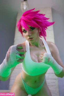 Ezy Summers Cosplay [ ezy-summers-cosplay ] - fucking my size US 20 boot