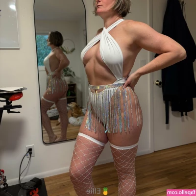 pineapple_ellie_free [ pineapple-ellie-free ] - Come fuck me in the office daddy