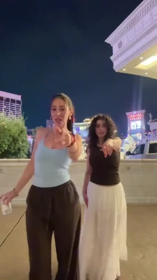 ayaattt - Am I curvy enough for you?