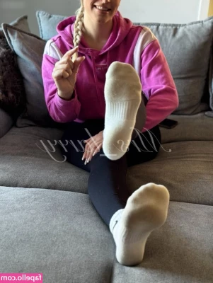 mrs_larry [ mrs-larry ] - Hump Day Tease 😈
