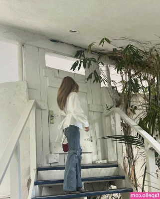 Ester Exposito [ ester-exposito-1 ] - Since it's v day, you can have more content ╭(♡･ㅂ･)و ̑̑!