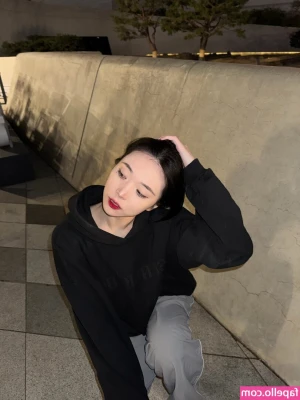 Lee Yeonwoo [ lee-yeonwoo-1 ] - Fuck boys.... Daddy’s gonna nut. 😈  💦💦💦