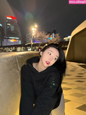 Lee Yeonwoo [ lee-yeonwoo-1 ] - Love this kind of upskirt…. Don’t you ? 🫠😋