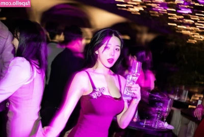 Lee Yeonwoo [ lee-yeonwoo-1 ] - bianca_sex   bianca_sex  hi love do you want to play with me 