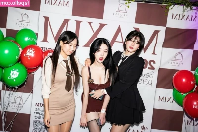 Lee Yeonwoo [ lee-yeonwoo-1 ] - I’m so sexy, I know you can’t stop watching!‍😛🥰