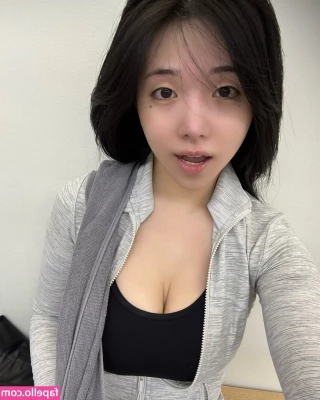 Lee Yeonwoo [ lee-yeonwoo-1 ] - 天氣冷就是要在浴室待到全是滿滿的霧氣 