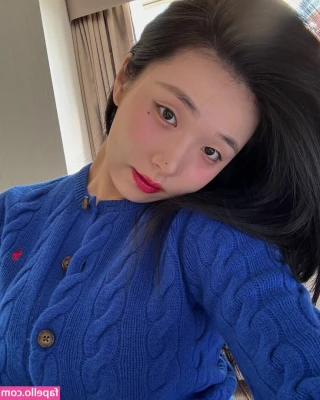 Lee Yeonwoo [ lee-yeonwoo-1 ] - Channeling xtina