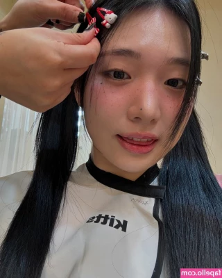 Lee Yeonwoo [ lee-yeonwoo-1 ] - Going to collab with  toothchewer and make a sex video right now  