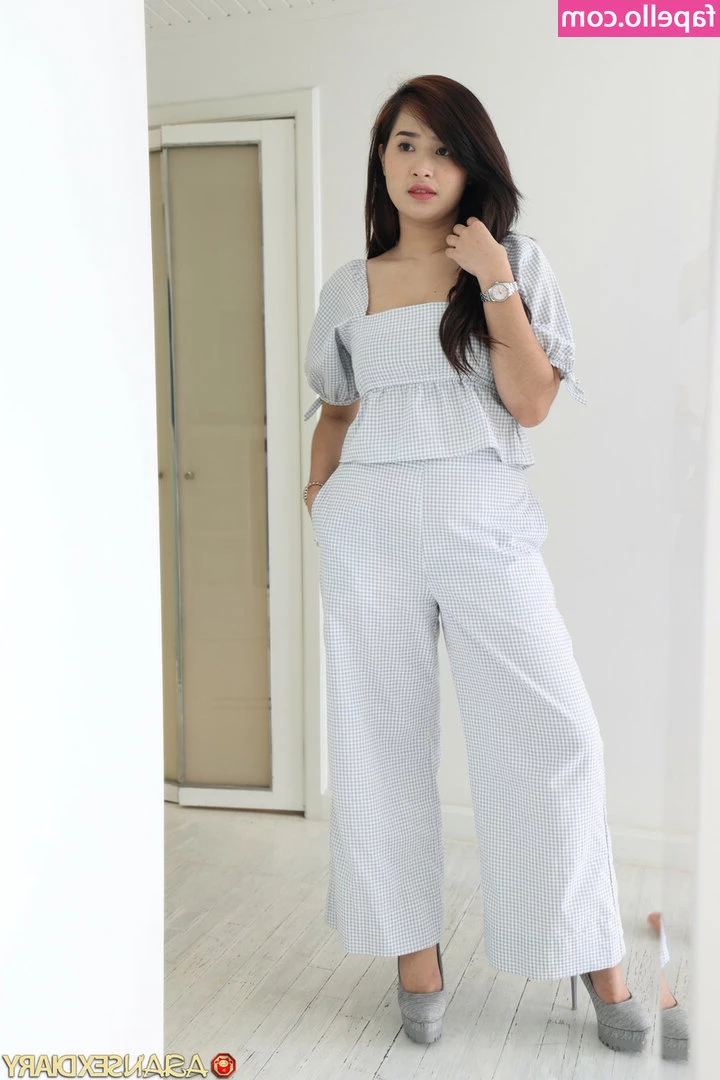 AsianSexDiary [ asiansexdiary-1 ] - One more to get you through the last part of your work day😘