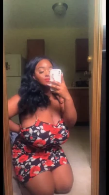  [ gabrielle ] - Do you like bathroom selfies