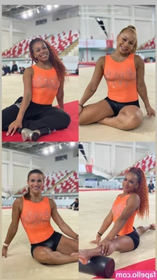 Lorrane Dos Santos [ lorrane-dos-santos ] - I m good at licking