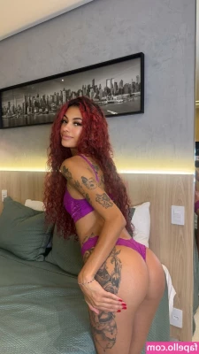 renata.lima [ renata-lima ] - Christmas colors are red and green… I got spanked HARD so this ass