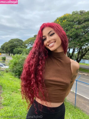 renata.lima [ renata-lima ] - Booty booty     Damn my ass looks nice Tip me id you think it looks