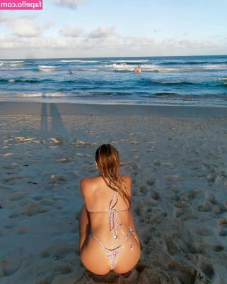 Kayla Evans [ kayla-evans ] - There s only 24 hours left of my 50  off Sale on my premium page  Don