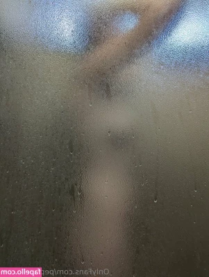 pepper_starks [ pepper-starks ] - i love twerking on cock 😈 ps, this clip is taken from my "ass ass