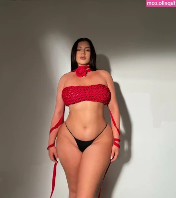Valeria Vendetta [ valeria-vendetta ] - Wanna see the original pic  Send me a message