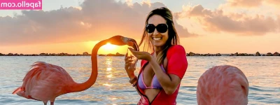 Lily Travel Girl [ lily-travel-girl ] - fell for my chat