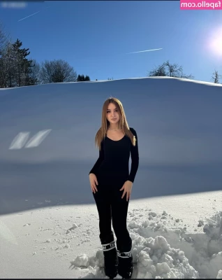 Marina Jotanovic [ marina-jotanovic ] - Who Wants To See My BRAND NEW ASSHOLE  amp  PUSSY  Once My