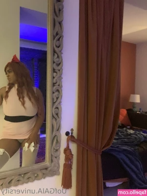 uofgaia - Do you want play with me daddy
