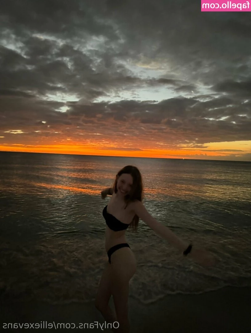bellalovess [ bellalovess-1 ] - What do my fans want to see from me?? Let me know