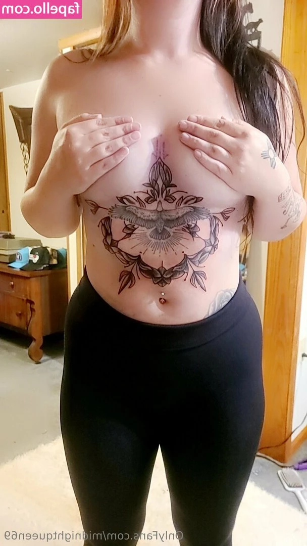 midnightqueen69 - They don t call them DSL s for nothin     Dick Sucking Lips