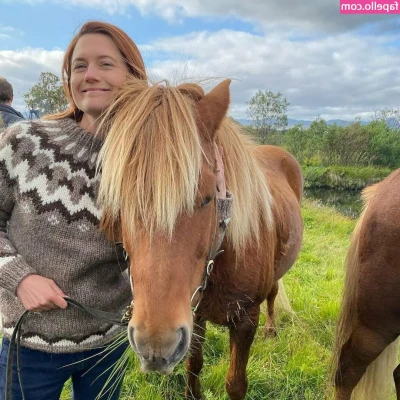 Bonnie Wright [ bonnie-wright-1 ] - Here is video where you can see how fast my cock starts producing