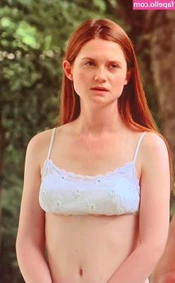 Bonnie Wright [ bonnie-wright-1 ] - Aheago 😜 Getting ready to film some custom videos, I felt like