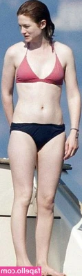 Bonnie Wright [ bonnie-wright-1 ] - the beach is calling my name 🌞