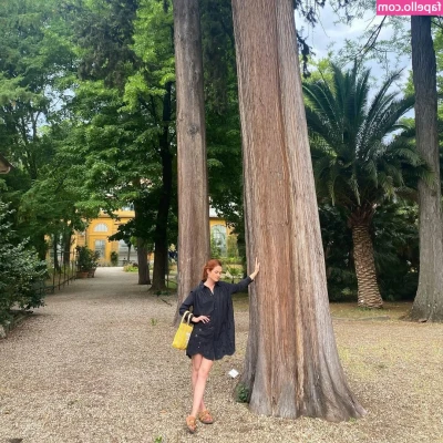 Bonnie Wright [ bonnie-wright-1 ] - come rub oil on me 🥵