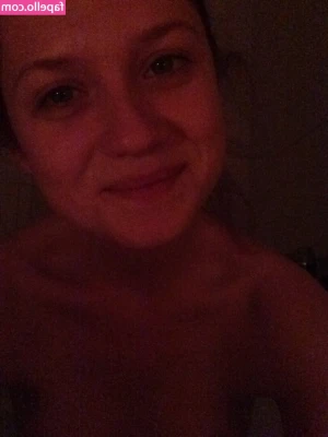 Bonnie Wright [ bonnie-wright-1 ] - When your hands are on my butt, how much overflow of cheekage ya