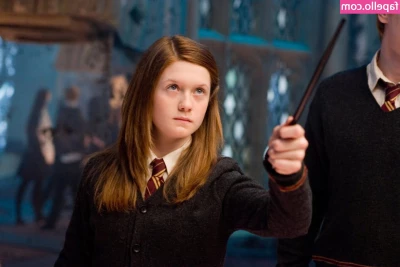 Bonnie Wright [ bonnie-wright-1 ] - Le dejo un videito rico con esta lencería al privado