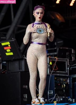 KatyPerry - Hi baby