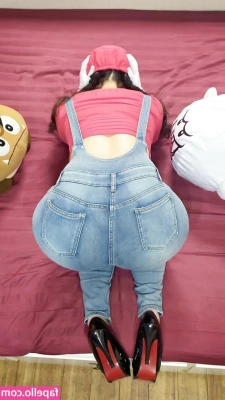 nene_booty [ nene-booty ] - My roommates almost caught me doing these lol