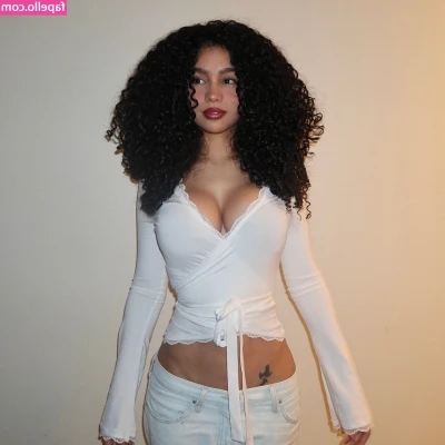 Barbara Ramirez [ barbara-ramirez ] - @meredithsnowofficial Want a new BBW obsession? 🔥 She’s cute,