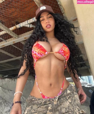 Barbara Ramirez [ barbara-ramirez ] - Come take a quick shower with me