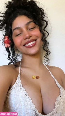 Barbara Ramirez [ barbara-ramirez ] - Was kinda horny today, good thing my Hitachi was charged and ready to