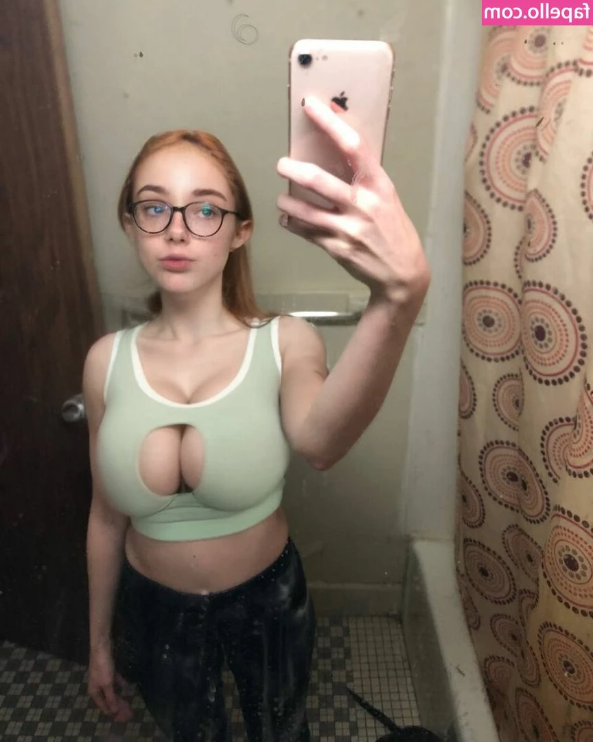harperrusso - Cámara Oculta en el baño
