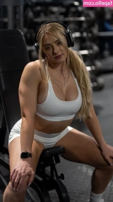 Miranda Cohen [ miranda-cohen ] - I am feeling like running my hands all over your strong body and
