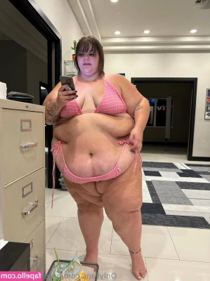 greedygirlmarie - Sorry I haven’t posted in awhile I’ve been in and out of the