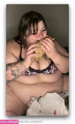 greedygirlmarie - You make such a good foot rest  subby