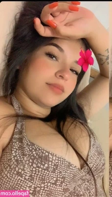 Mariana Cristaldo [ mariana-cristaldo ] - THROW BACK   21yr old me lol    Thinking I m cute