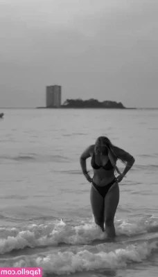 Mariana Silva [ mariana-silva ] - Alguien que me termine de despertar   ya estoy en casita   esperando