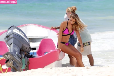 Sandra Kubicka [ sandra-kubicka ] - This position   Esta posición