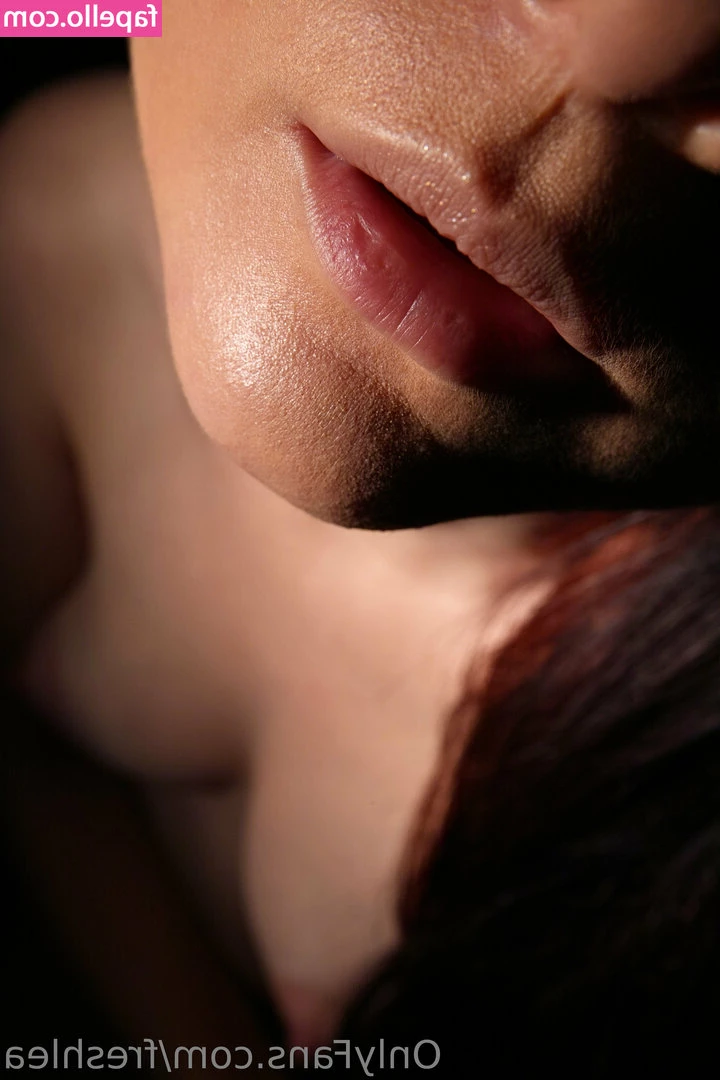 freshleaslovakia - Todo este culo merece estar tan limpio como tu lengua pueda conseguir