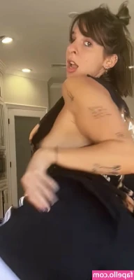 Gabbie Hanna [ gabbie-hanna ] - Let's have a Thick girl Thursday who can pound this ass??