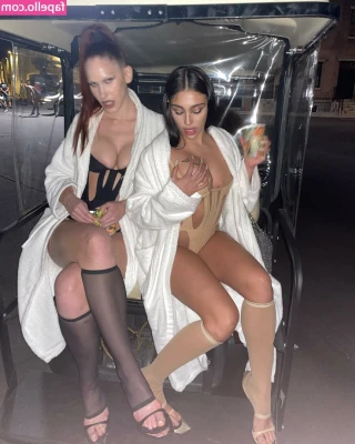 Lourdes Leon [ lourdes-leon ] - Getting my boob Massage Dnt u wish it was ur job  *Massages are good