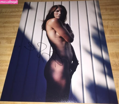 Hope Solo [ hope-solo ] - Let me be your personal black slut