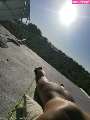 sereniakeer - Rate this bum pic? 😍😜