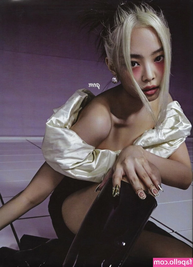 Jenny Kim [ jenny-kim ] - Pulling up an oldie, any of you like my little toes?